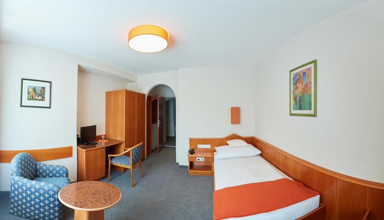 Doktorschlossl Hotel Salzburg Luaran gambar