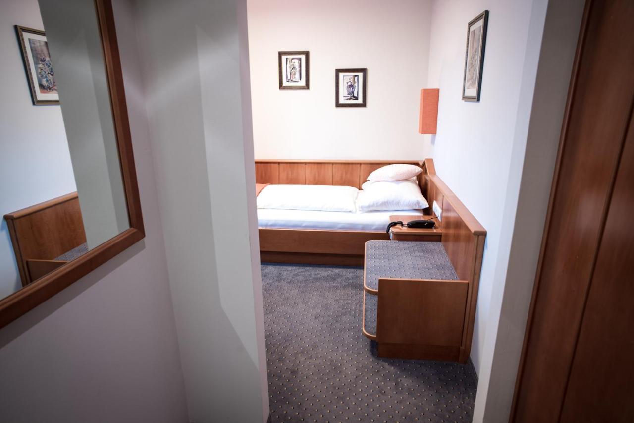 Doktorschlossl Hotel Salzburg Luaran gambar