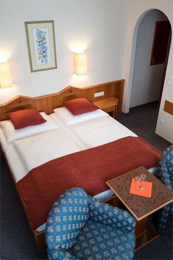 Doktorschlossl Hotel Salzburg Luaran gambar